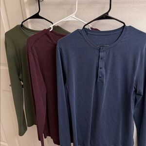 Men’s Lululemon medium blue Henley, green waffle nit and maroon long sleeve